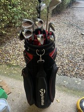 Taylor Made Right-Handed Golf Club Set with Bag