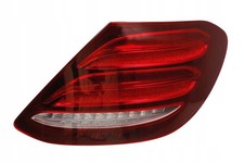 Mercedes E-Klasse W213 Limousine Rückleuchte rechts A2139067800