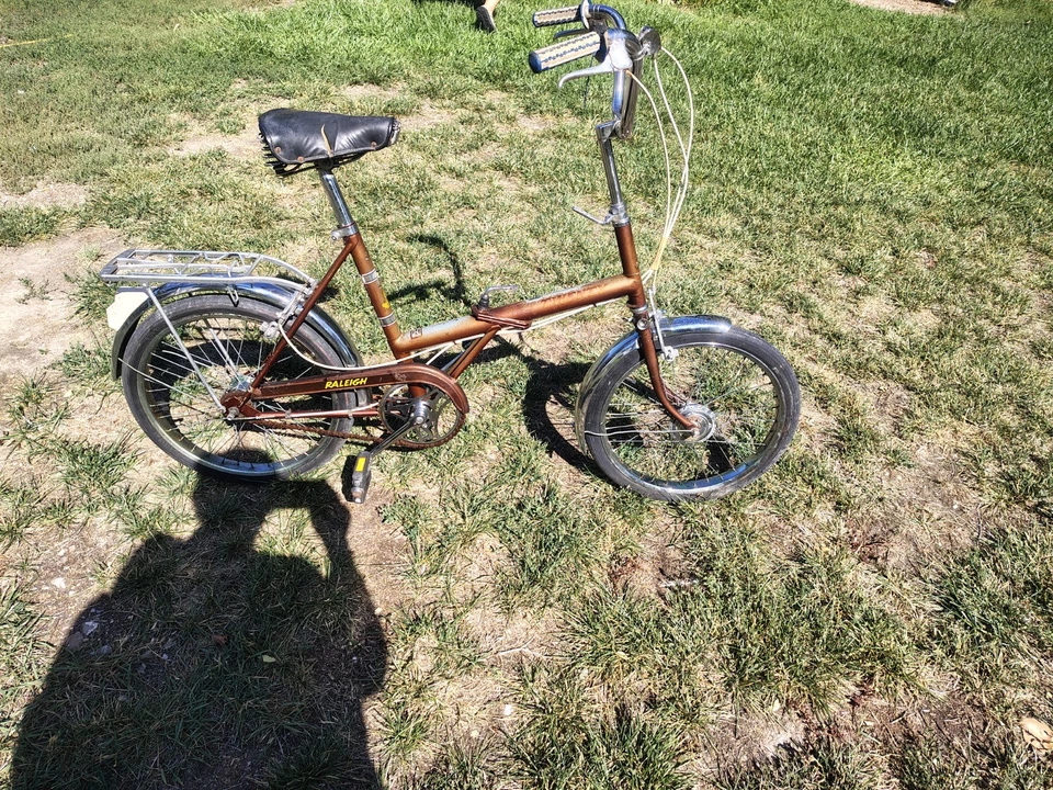 Bicicleta plegable Raleigh Twenty de colección cerca 1974 toda original Foto 4 de 4