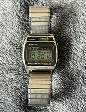 Seiko Quartz LC Vintage 1970s Digital Alarm Stopwatch Day/Date Backlight Steel