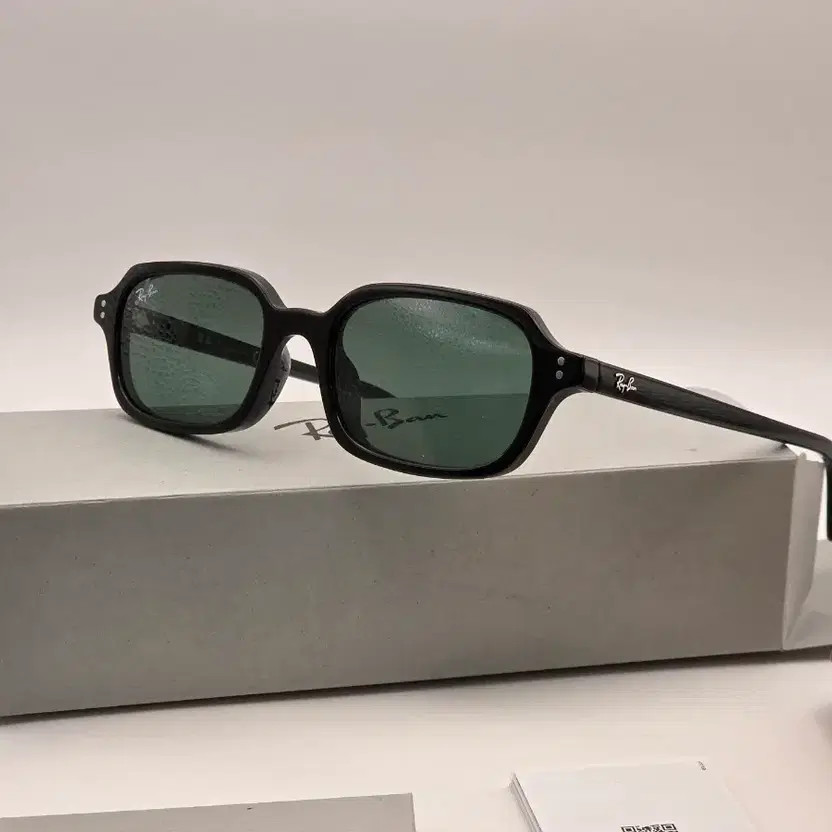 Ray-Ban ZURI Sunglasses RB4455F Black New In Box Official | eBay
