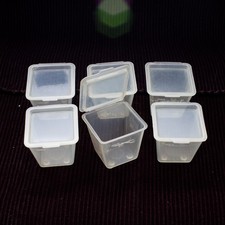 BABY FOOD / STOCK FREEZER CUBES WITH TRAY STAND