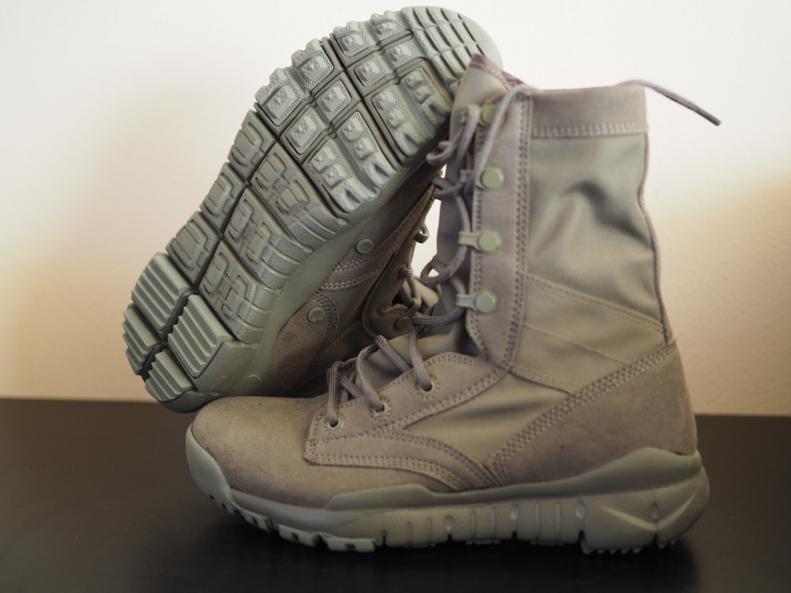 nike sfb hiking