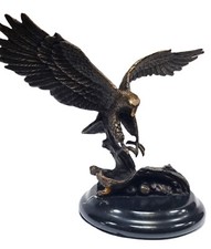 Adler im Flug Bronzefigur Marmorsockel Bronze Statue