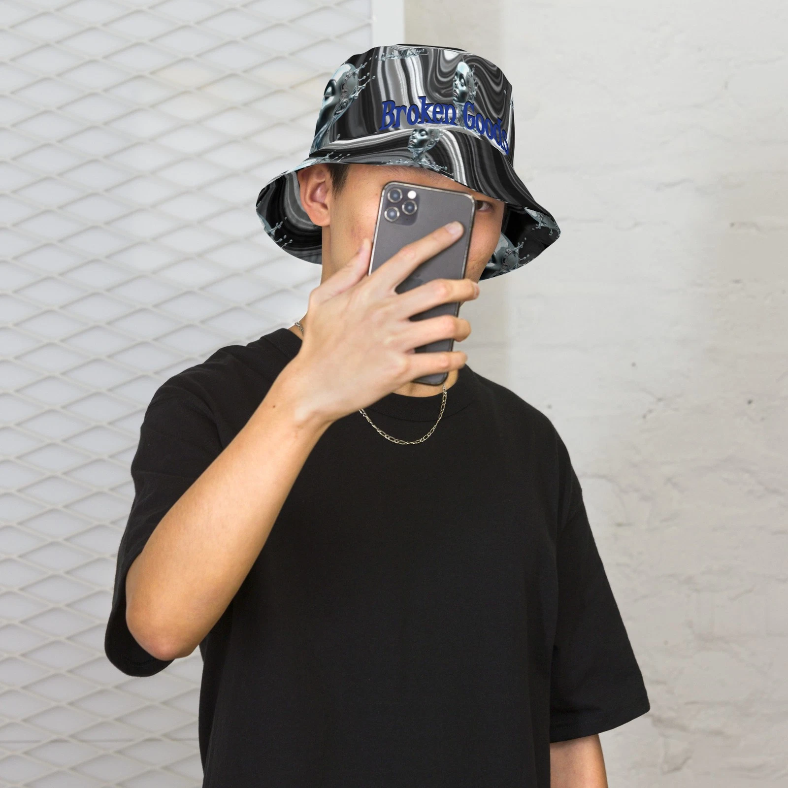 Men's broken goods-liquid metal- Reversible bucket hat