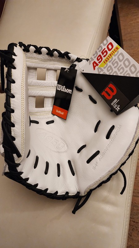Wilson A950 Fastpitch Catcher size 34"