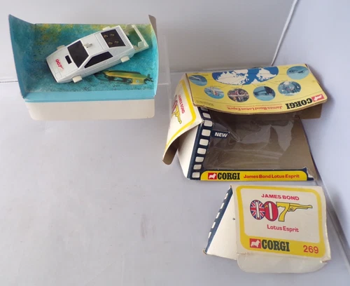 Vintage Corgi James Bond 007 269 Spy Who Loved Me Lotus Esprit Damaged Box