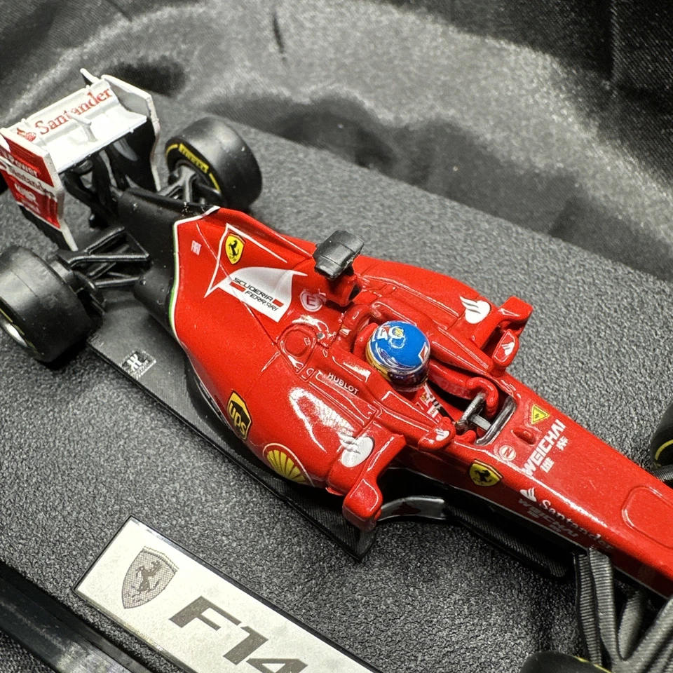 Ferrari 2014 escaso 2014 Hot Wheels 1/43 Fernando Alonso se envía desde EE. UU. F14-T Foto 3 de 4