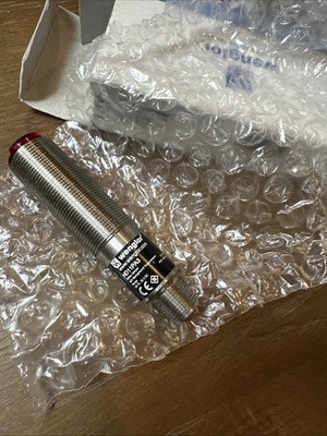We Glow HD11PA3 Reflex Sensor with Background Suppression New