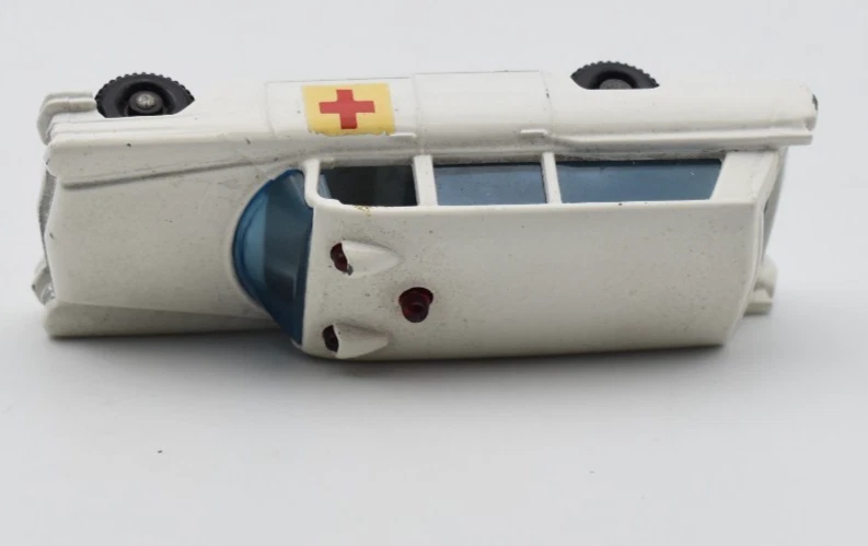 Matchbox Regular Wheels #54 S&S Cadillac Ambulance weiss. Decal. Lesney England - Bild 3 von 4