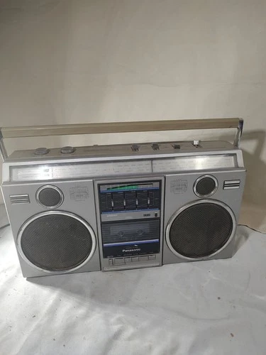 Panasonic RX-5050 Boombox AM/FM Tape Player Radio Stereo Radio Works **