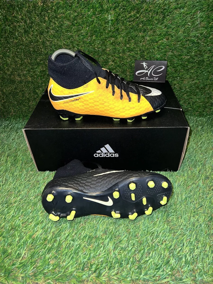 Nike hypervenom size 4 hotsell