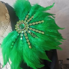 Lady Glitter Rhinestone Faux Feather Brooch Epaulet Carnival Shoulder Board Chic