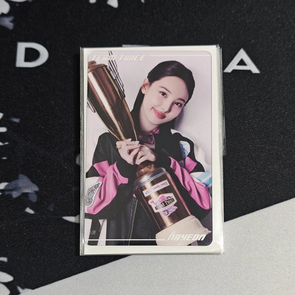 TWICE World Tour Ready To Be in Japan FC Lottery LTD Official Clear Photocard - image 2 of 4