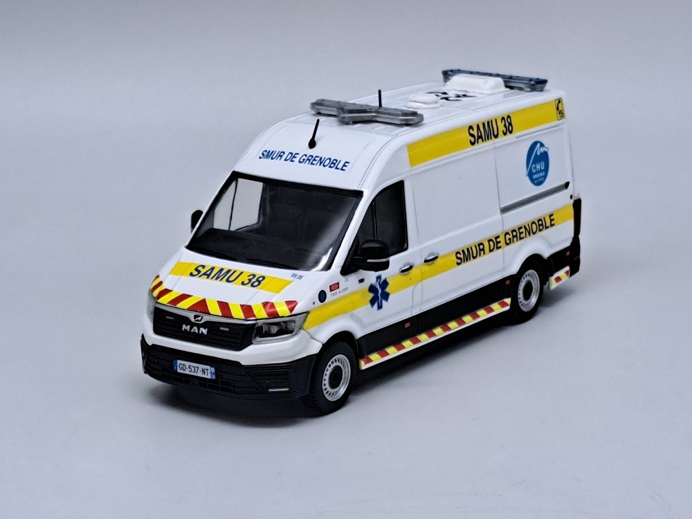 MAN TGE L2H2 Gifa Ambulance SMUR Grenoble 38 Odeon de collection