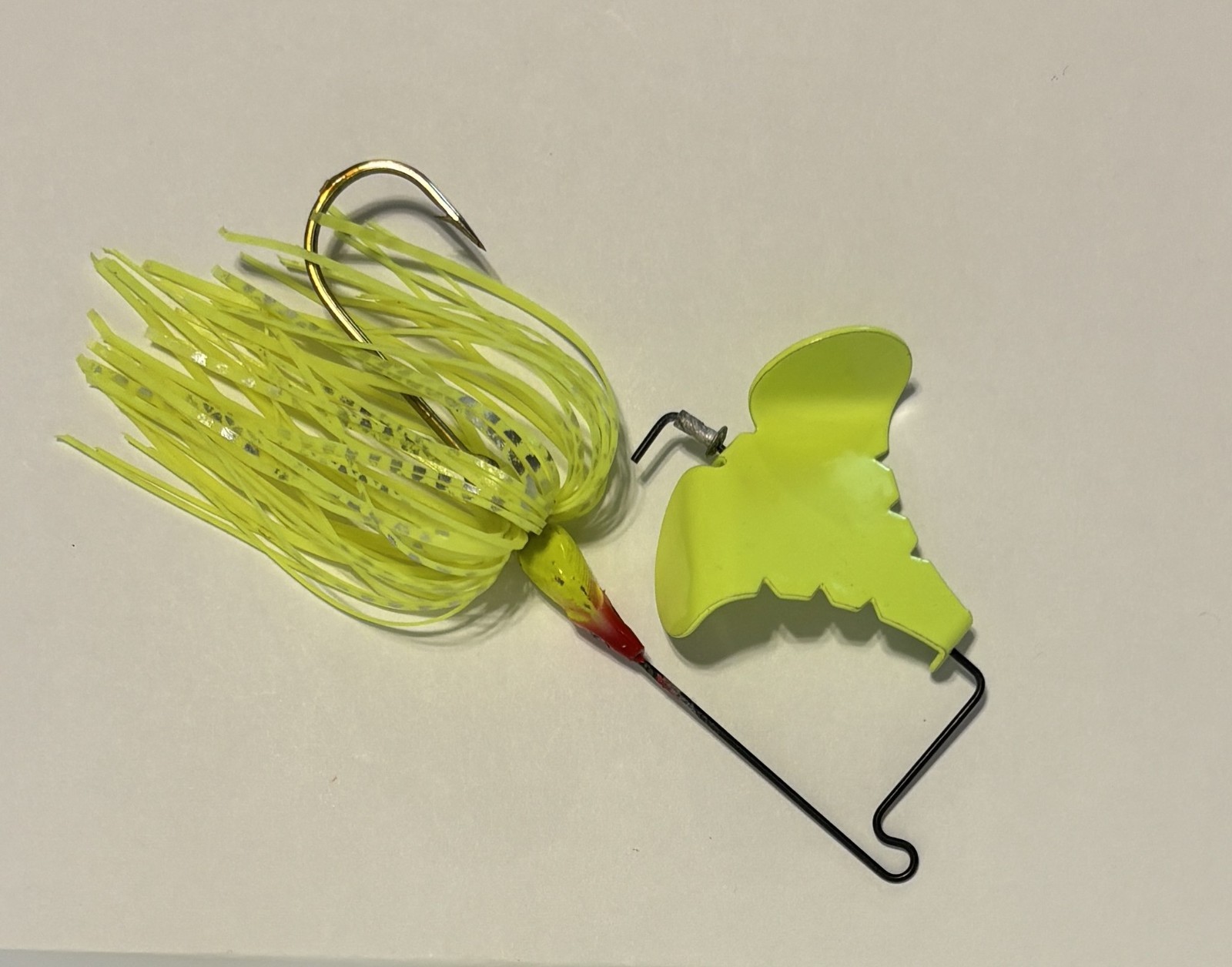 Terminator T-1 Titanium Buzzbait 3/8 oz Chart/Silver w/ Chart Blade, New w/o pkg - Image 2