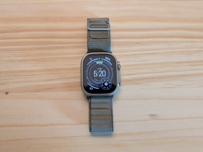 Apple Watch Ultra 2 49mm Titanium with Alpine Loop - Olive, L (GPS + Cellular)