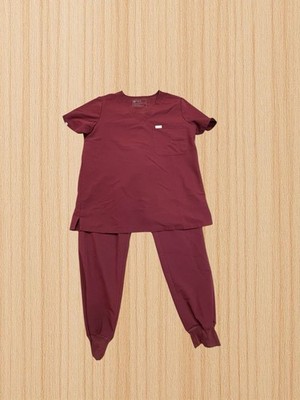 FIGS Technical Collection Scrub Set (Top and Jogger Pants) Medium  Burgundy
