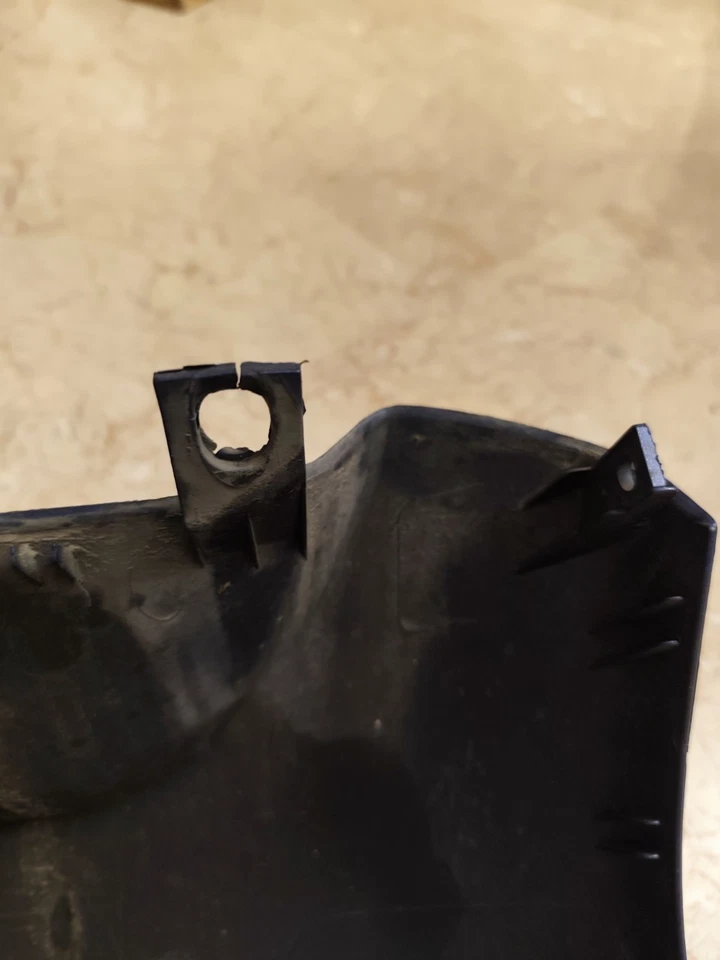 Spoiler Sottopedana Piaggio Gilera Typhoon NRG NTT - Immagine 3 di 4