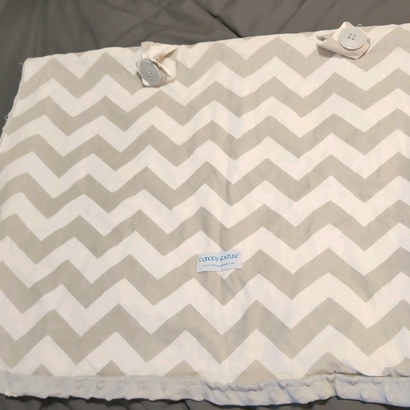 Canopy Couture Gray White Chevron Padded Baby Carseat Cover