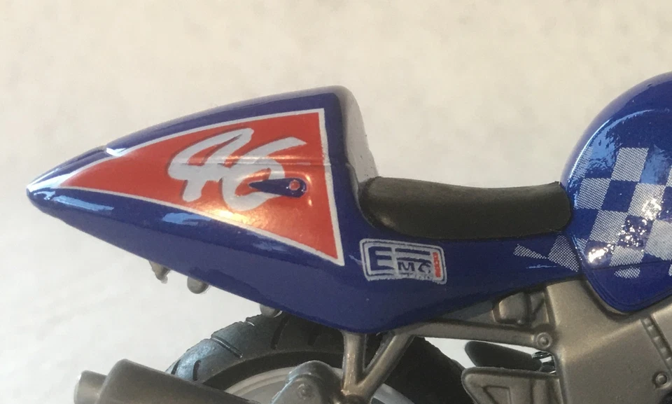 Motorrad Modelle 1:18  - SUZUKI GSX-R 1000 Racing Bike - Blisterverp. - MAISTO - Bild 4 von 4