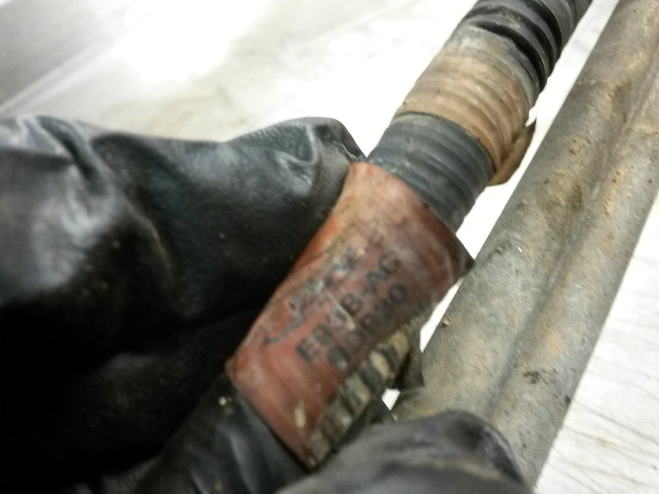 Conjunto de injetores de combustível com trilho para 88-91 Ford Tempo 2.3 - Imagem 3 de 4