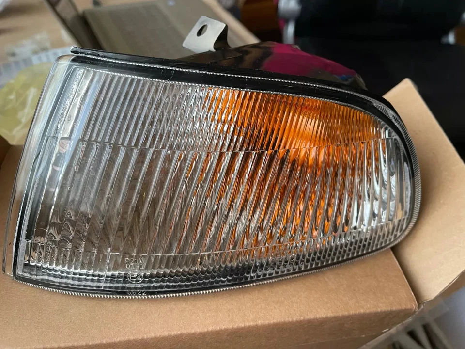 92-95 Civic EG6 2/3DR Coupe Hatchback Clear Amber Corner Turn Signal Light - Image 2 of 4