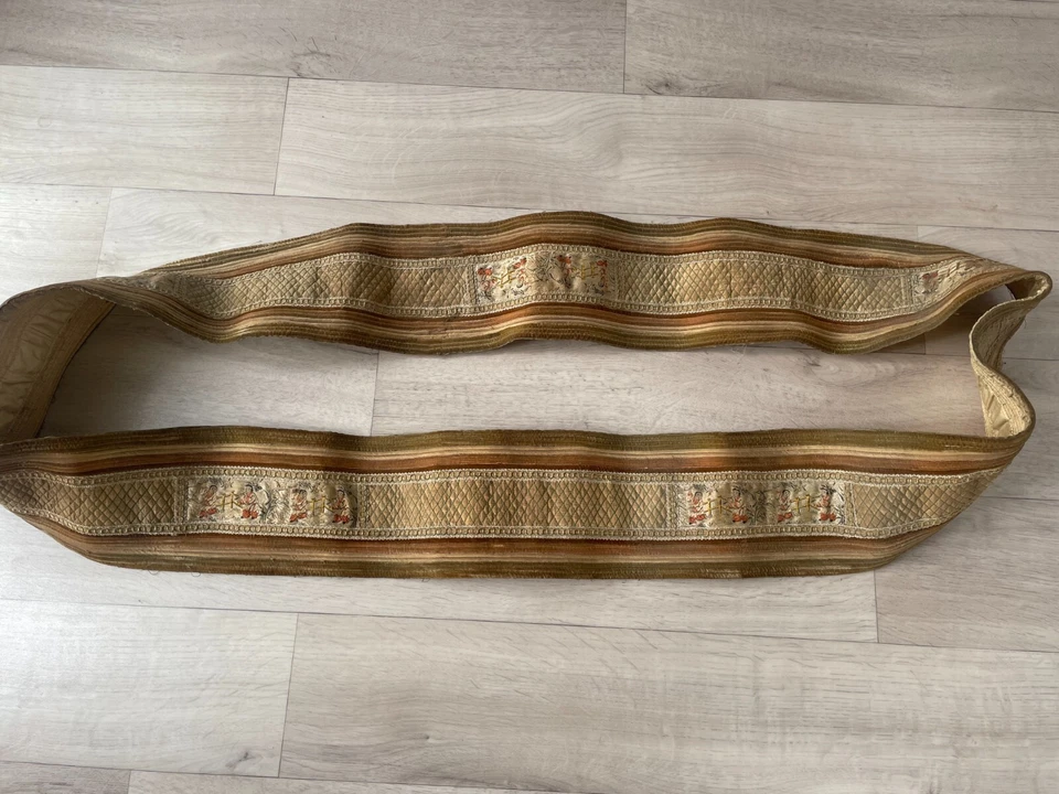 ancienne tapisserie/ entourage/5 parties brodées sur soie: 275cmX16cm ( G 79) - Photo 2/4