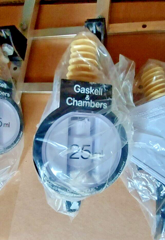 Gaskell & Chambers 25ml Pub Spirits Pearl Optics Rack New Old Stock