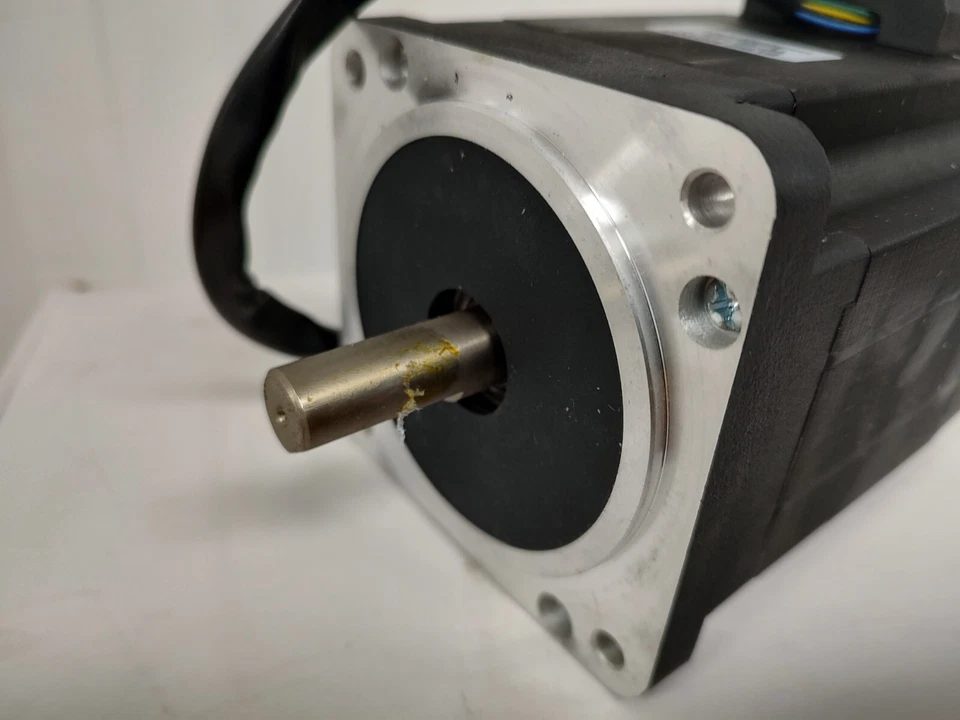 Motor BLDC 48v DC, 86BLF115-432-004, 20180507, 3200rpm - Imagem 2 de 4