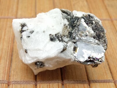 RAINBOW MOONSTONE (white labradorite or peristerite) rough stone 28g