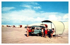 White Sands National Monument Picnic Area  Postcard Vintage  Cars #343