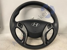 Hyundai i30 GD 12-15 Pre-Facelift Steering Wheel