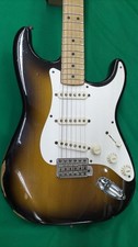 Guitare électrique FENDER VINTAGE STRATOCASTER '57