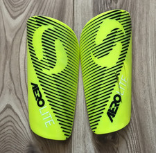 SONDICO AEROLITE FOOTBALL SHIN GUARDS SIZE S (7.5 INCHES) UNISEX