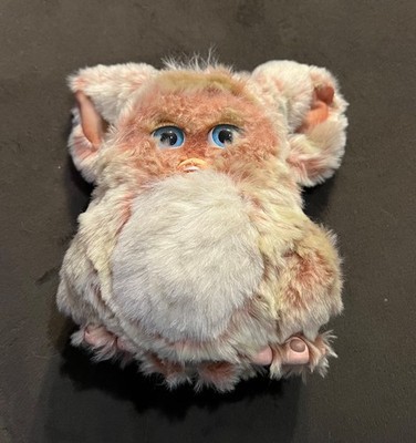 Vintage 2005 Furby  Tiger   not fully working some voice and movement