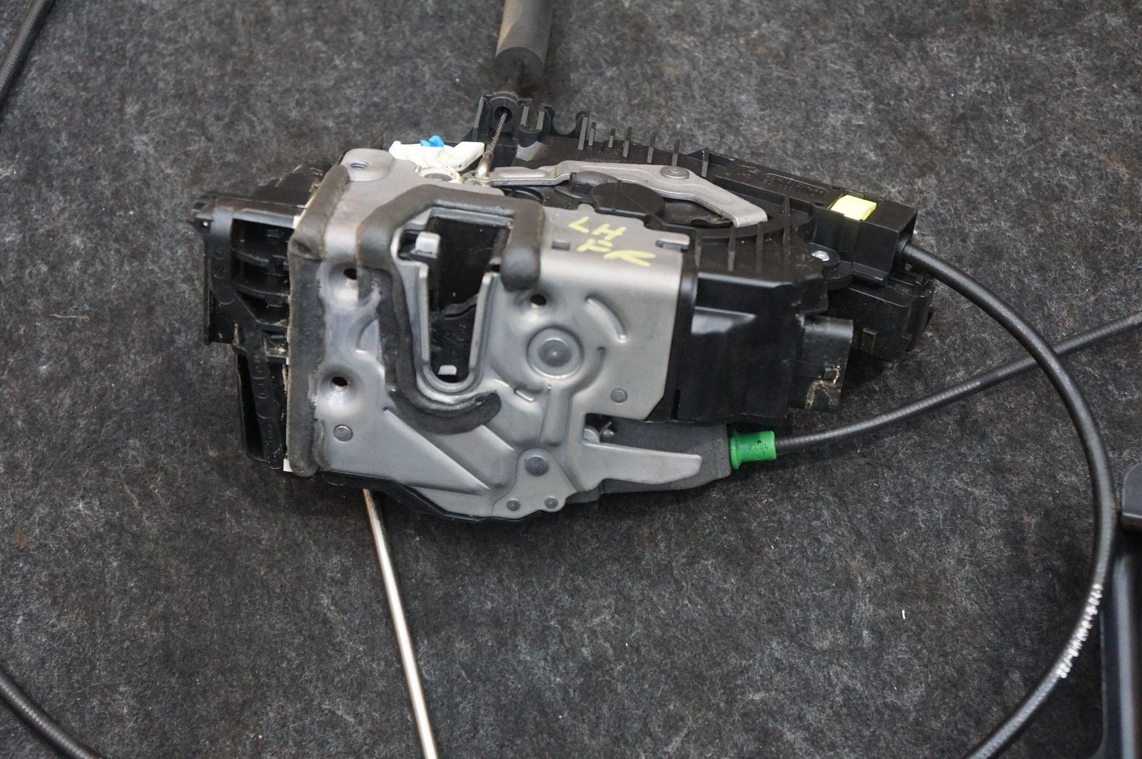 Front Left Door Latch Lock Actuator OEM PY83-21813-AA Aston Martin Dbx 707 21-24