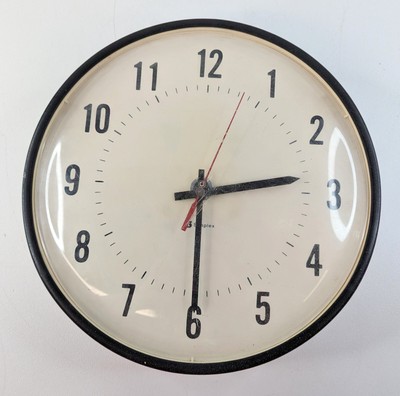 Simplex 13'' Wall Clock Plastic Lens Plug-In School Industrial READ