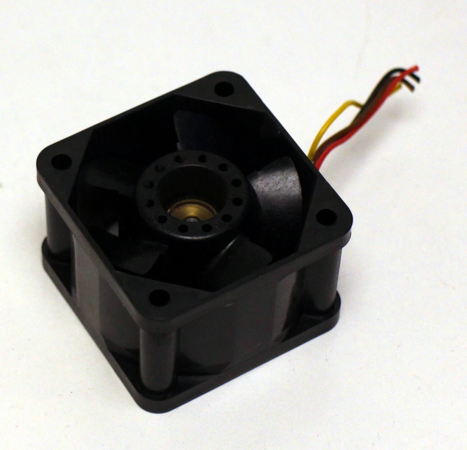 N14-06879 FAN Lüfter SANYO Denki 109P0412MB3C1 40x40x28mm 12V- 0,28A - Bild 2 von 2