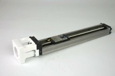 THK KR20A 200mm Geradelinig Stellmotor Mit Motor Käfig Nema 17