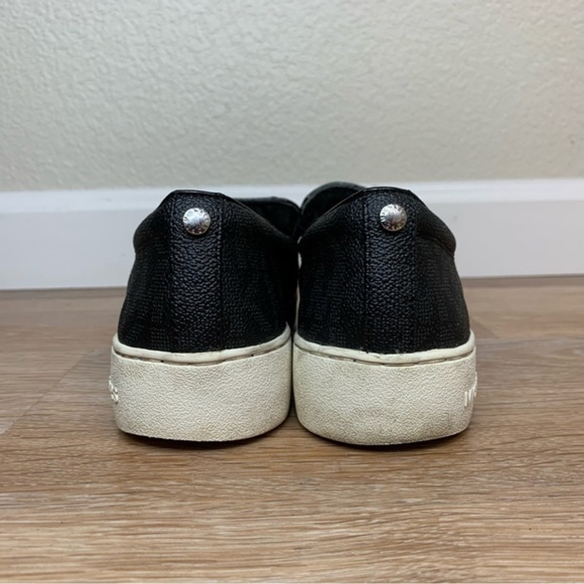 Michael Kors Keaton Black Signature Logo Slip-On Sneakers | eBay Michael Kors Keaton Black Signature Logo Slip-On Sneakers | eBay