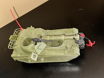 1998 Trendmasters Godzilla Movie Thunderblast Tank Vehicle  W/ Spotlight & Hook