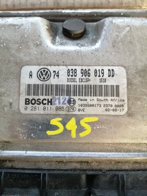 038906019DD CENTRALINA MOTORE VW GOLF IV NEW BEETLE 1.9 TDI 74 KW ATD 0281011065 - Immagine 2 di 3