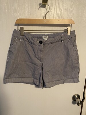 Crown & ivy shorts Womens size 6 Caroline fit blue white stripe c64