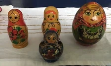 stacking Matrioshka nesting dolls