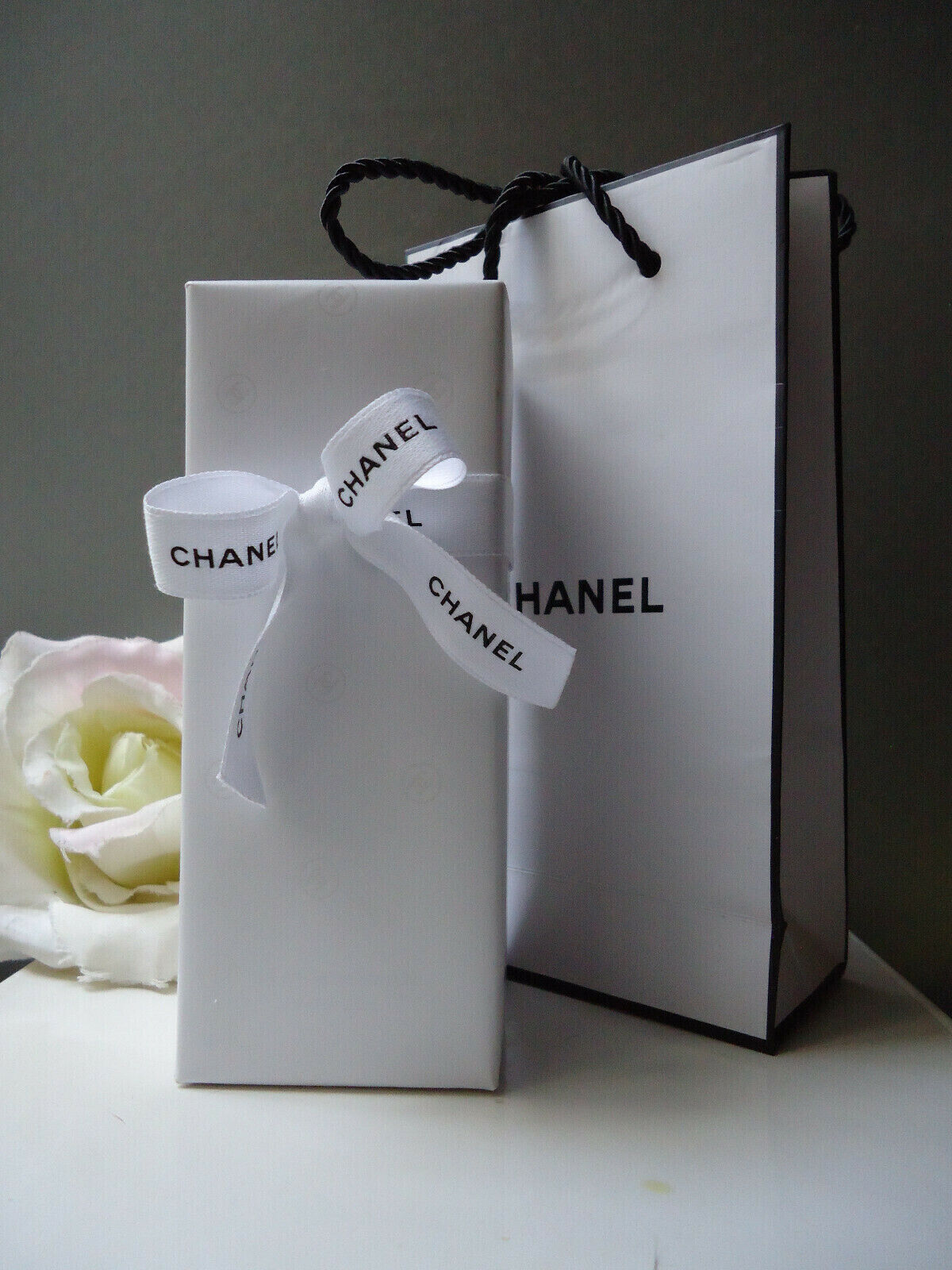 Chanel Flower Gift Bags Comes in sets of 8 — Luxury Party Items