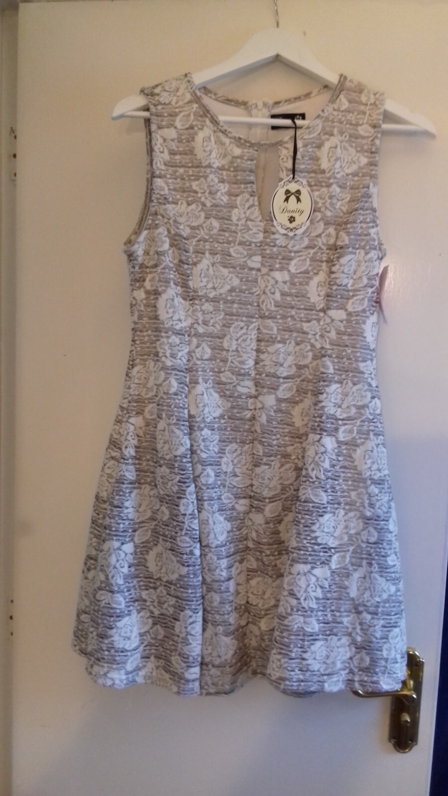 Picture 1 of 5