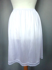 Sch&ouml;ner Vintage Rock Spitze Satin wei&szlig; Gr. M FR40 US8 UK12 EU38