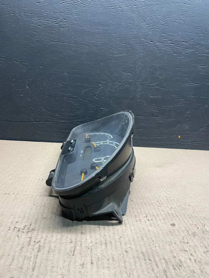 Dodge Sprinter 2500 3500 2005 a 2006 velocímetro calibre de racimo E1417 OEM DG1 Foto 2 de 4