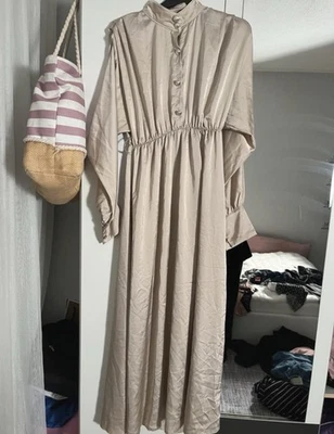 Damen Maxikleid lang Gr. 38 Beige unifarben Stehkragen Knopfleiste Langarm - Bild 1 von 3